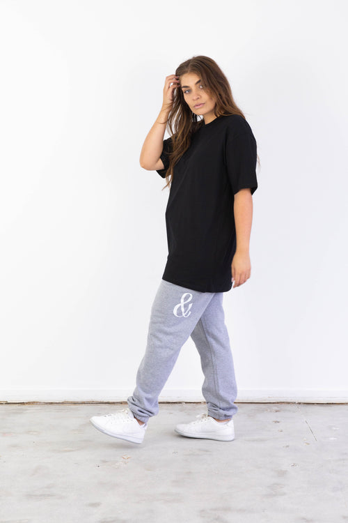 LOGAN TEE BLACK