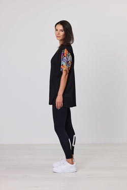 KAIA TEE BLACK